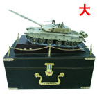中国99式主战坦克模型绿色，1:18比例，带底座豪华包装，九九坦克模型，99坦克模型，大礼物！